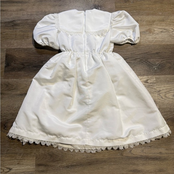 Jayne Copeland Girls first communion Dress - Picture 3 of 9